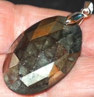 Anhänger L-8065 – Pyrit facettiert Cabochon 30x20mm