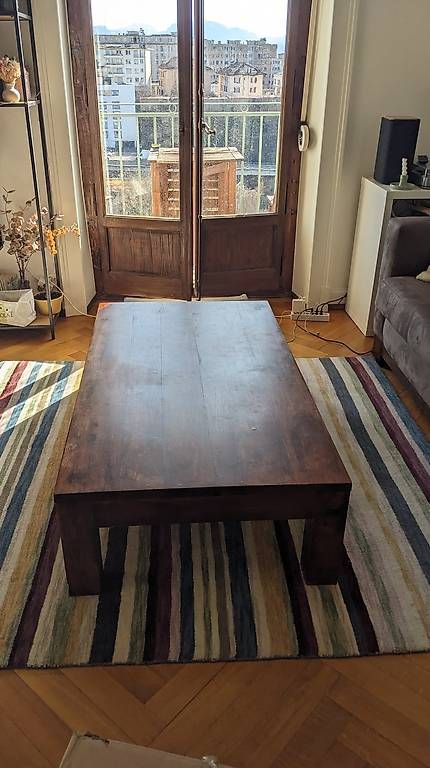 Tische: Table basse de salon en bois massif sombre – Gebraucht aus Lausanne von ami_2y5s