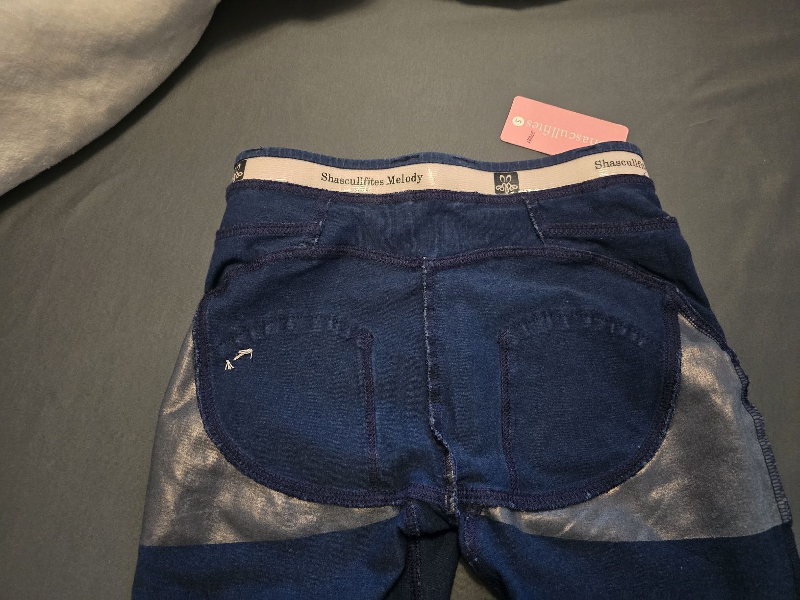 Pantalons: pantalon melody push up S – Neuf avec emballage d'origine à Estavayer-Le-Lac par zazadavidson 4