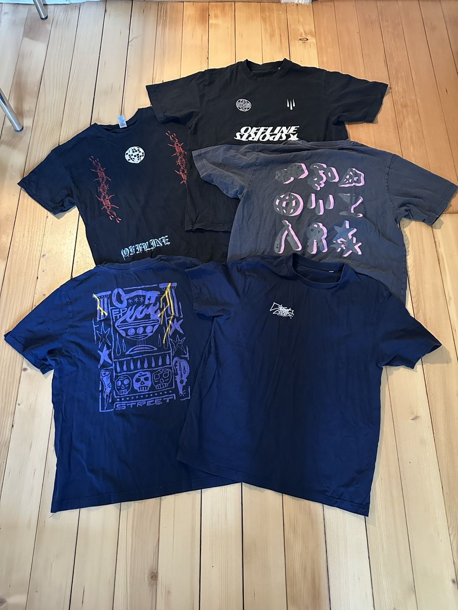 T-shirt: Set Offline T-Shirts – Usato da Bern venduto da david.111