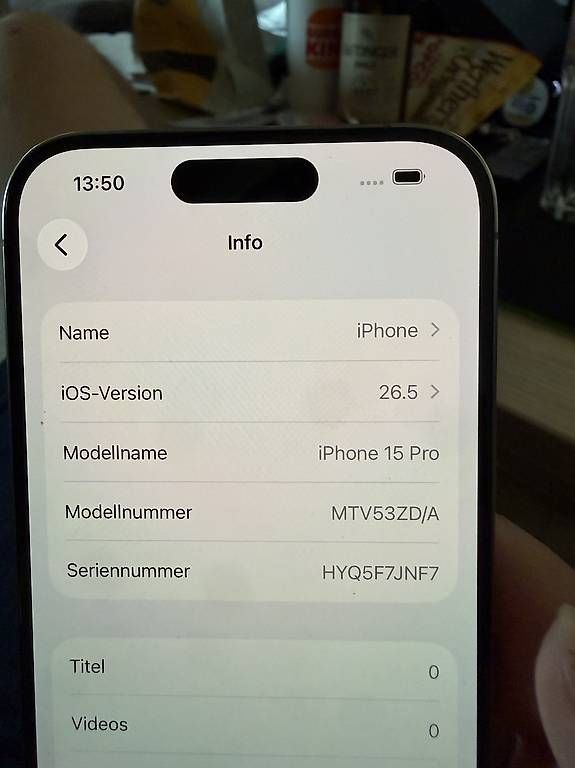 Telefoni cellulari / Smartphones: iPhone 17 Pro 256GB – Usato da St. Urban venduto da Fin_d2jv 3