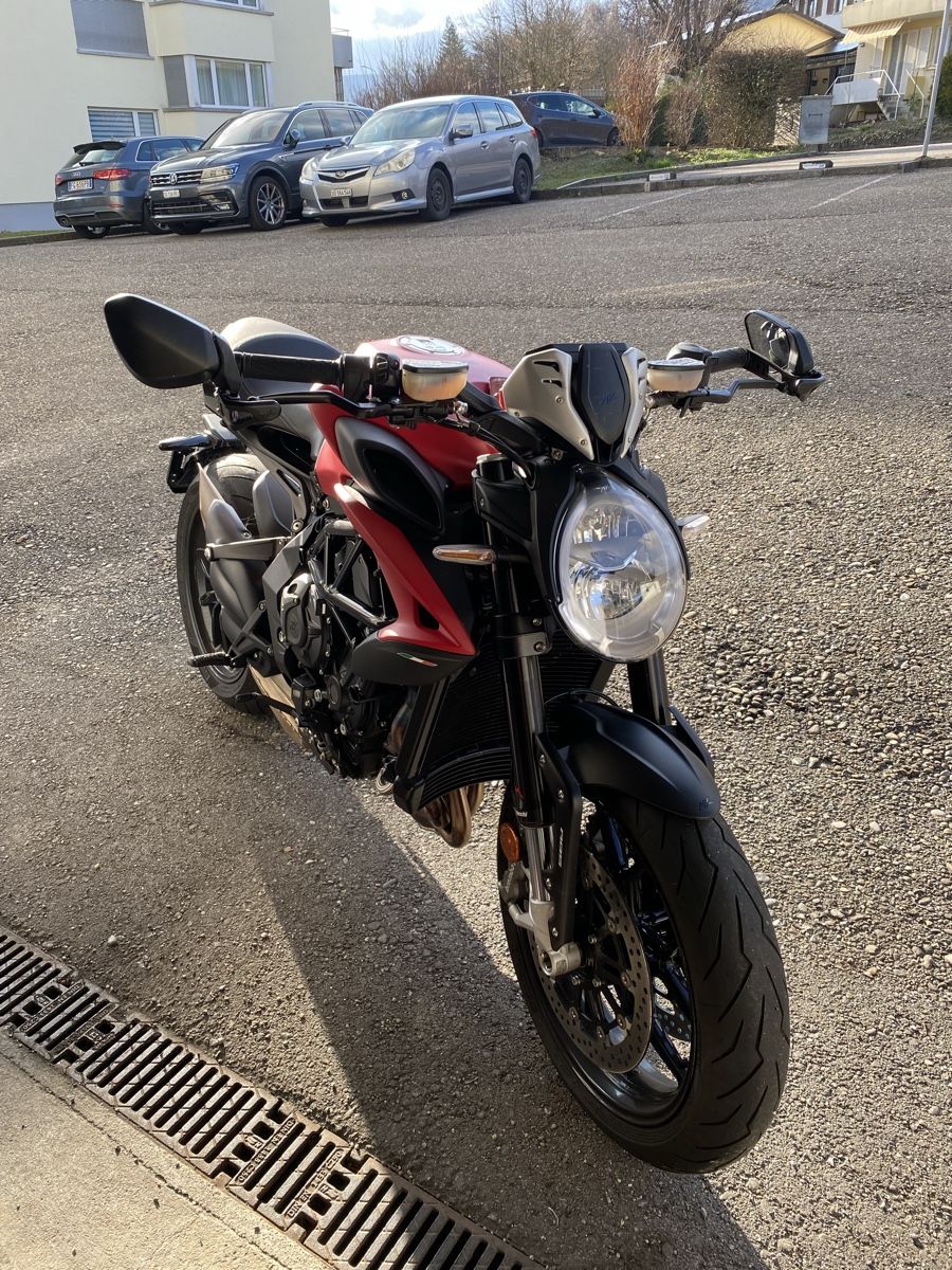 MV Agusta Strada: MV Agusta Dragster Rosso 800 – Nuovo (secondo la descrizione) da Hägendorf venduto da Komet_C