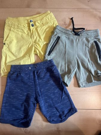 Lot de 3 shorts pour été size 110 5 ans