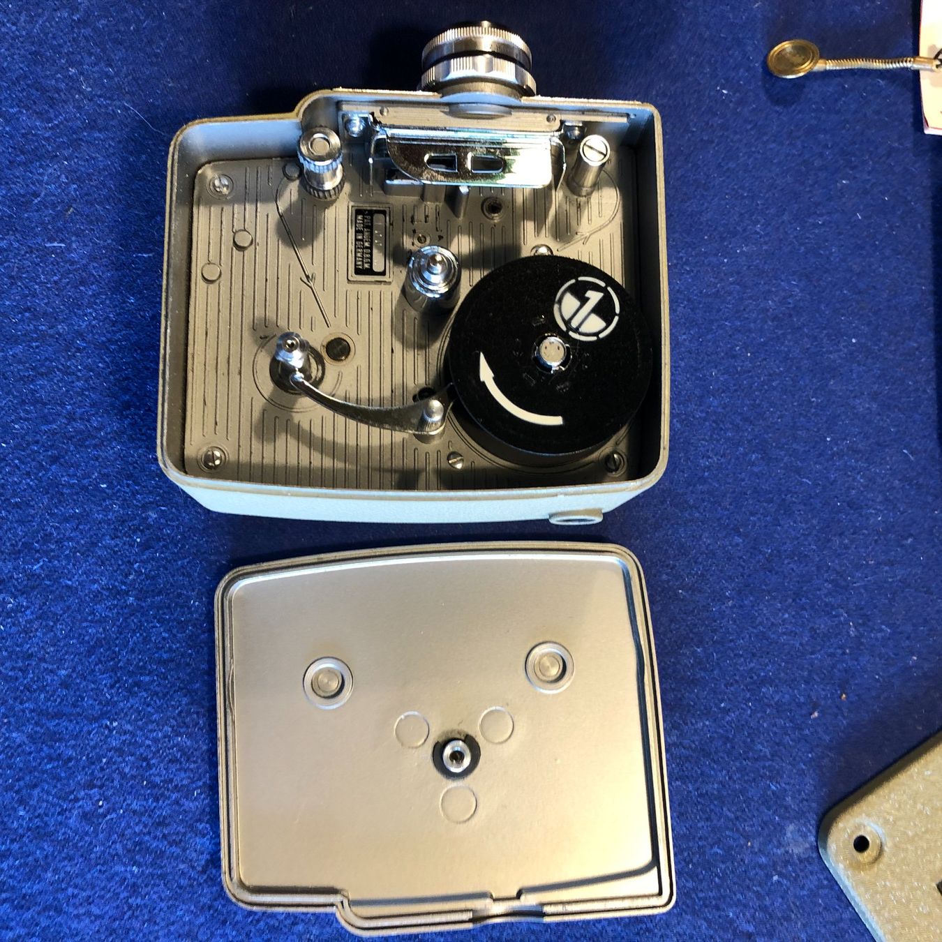 Videocamere: caméra Cima 8 et super 8 opérationel avec accessoires – Usato da Poliez-Le-Grand venduto da Japi0 8
