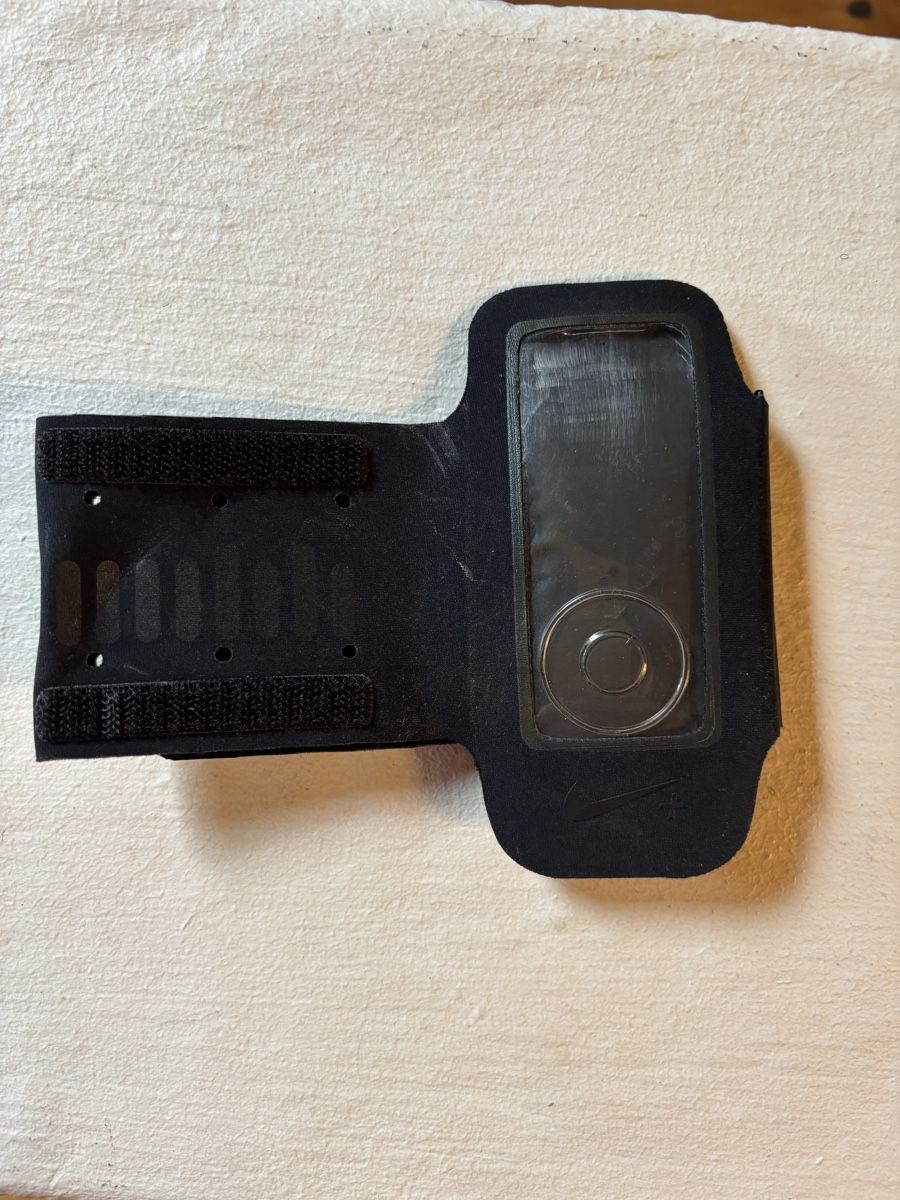 Nike Altro in Bricolage: Nike Sportarmband – Usato da Stallikon venduto da Rsiri 2