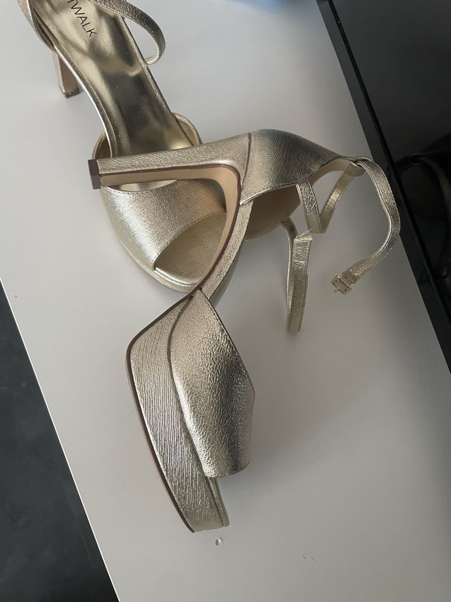 Scarpe da donna: Schuhe – Nuovo (secondo la descrizione) da Gossau ZH venduto da Lavinia07 2