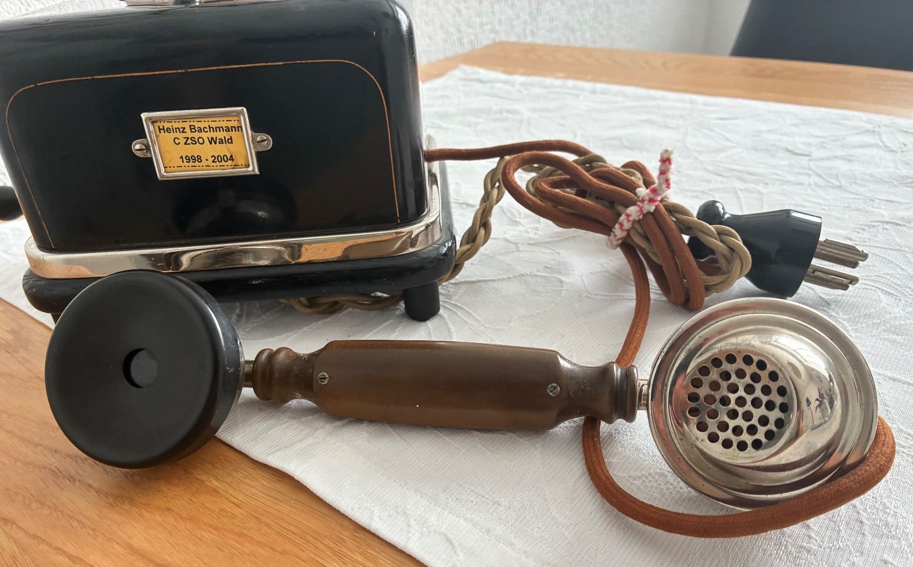 Téléphones: Antike Kurbeltelefon der Marke Proto – D'occasion à Tann par Zipla 3