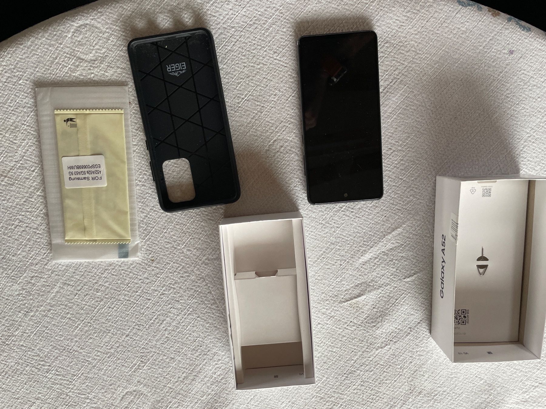 Samsung Telefoni cellulari / Smartphones: Smartphone Samsung Galaxy A52 gebraucht mit Eiger Hülle – Usato da Neuenegg venduto da Stifu 4