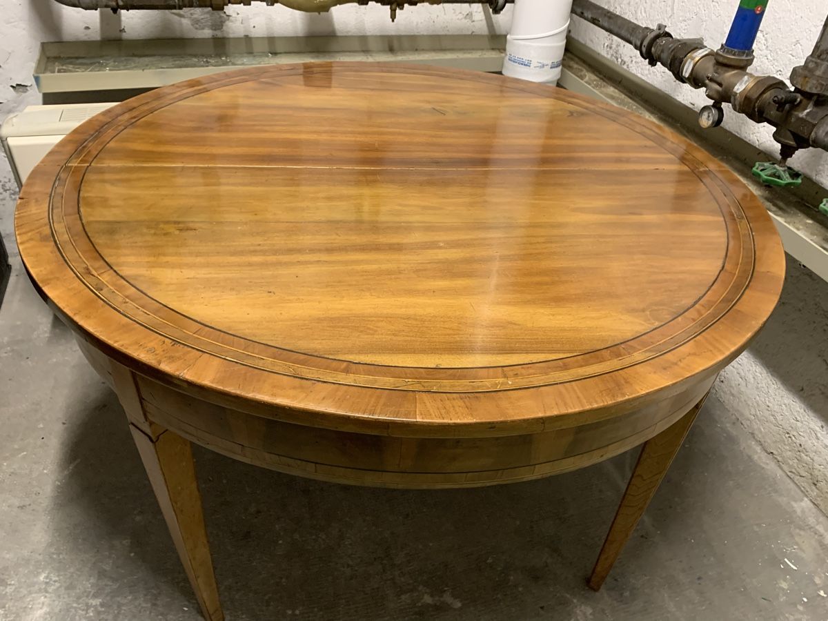 Tavoli: Table à 1 rallonge hyper stable solide/lourde – Usato da Lausanne venduto da Famary