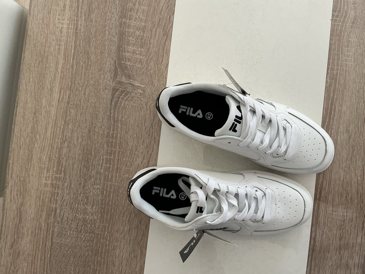 Fila Scarpe da uomo: Fila Sneaker Herren – Nuovo e nell'imballaggio originale da Aarau venduto da Libita70