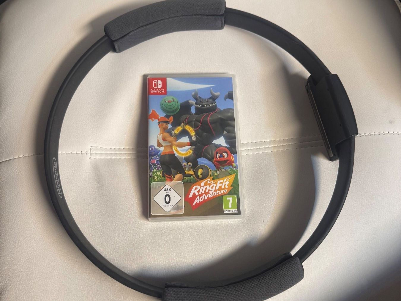 Nintendo Giochi: Ring Fit Adventure mit Ring-Con Nintendo Switch – Usato da Dietlikon venduto da NESFEVER