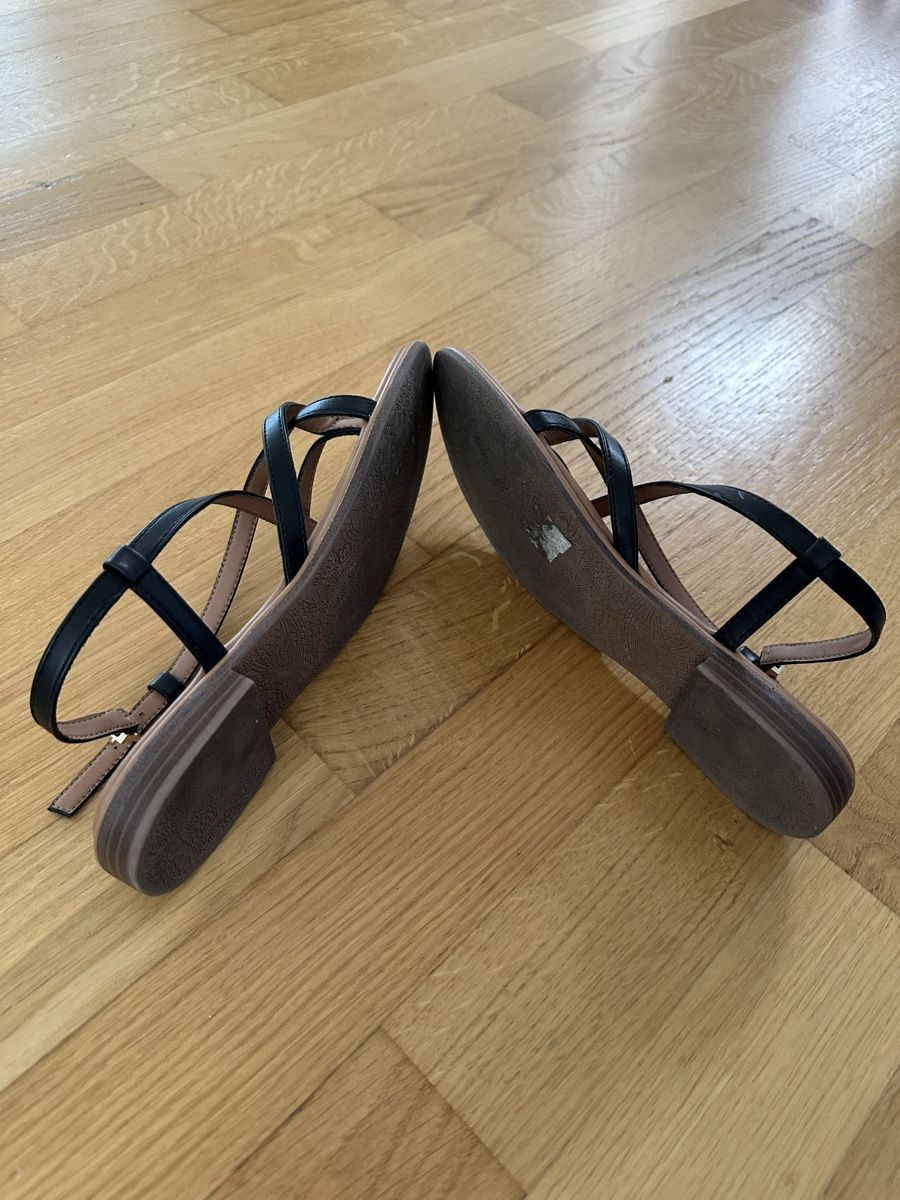 Esprit Chaussures femmes: Sandalen ESPRIT  – D'occasion à Luzern par roennimoos 1