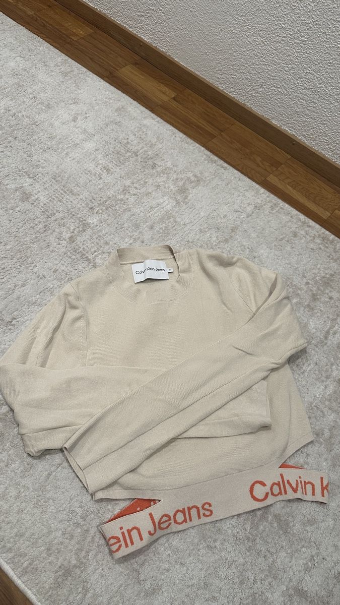 Calvin Klein Maglioni & Felpe: Calvin Klein Jeans Pullover Beige, Gr. M - Top Zustand! – Usato da Romanshorn venduto da tin_k9vg