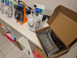 Neues Netzteil Nerdqaxe++ Bitcoin Solo ASIC Miner Mining Rig