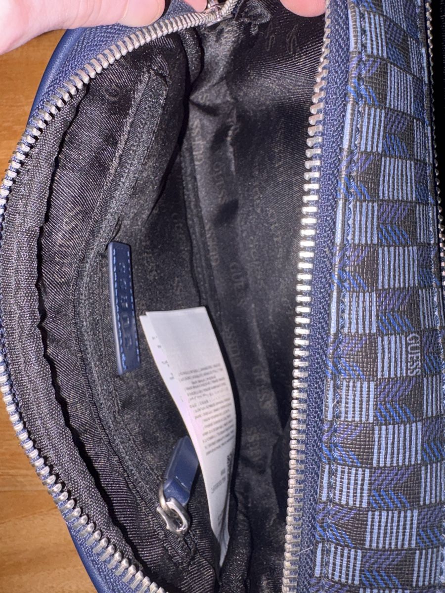 Guess Sonstige Kleidung & Accessoires: Sacoche GUESS Bleue – Neu (gemäss Beschreibung) aus La Chaux-de-Fonds von hug_y9hf 6