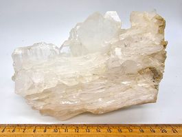 Rare Museum Faden Quartz, St. Gotthard Massiv, 1Kg