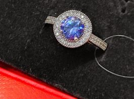 Tres jolie Bague en Argent 925 avec zircons