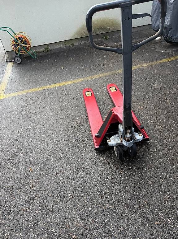 Carrelli elevatori e a forche: Handhubwagen 2500 kg / 115 cm – Usato da Emmenbrücke venduto da Pw4 1