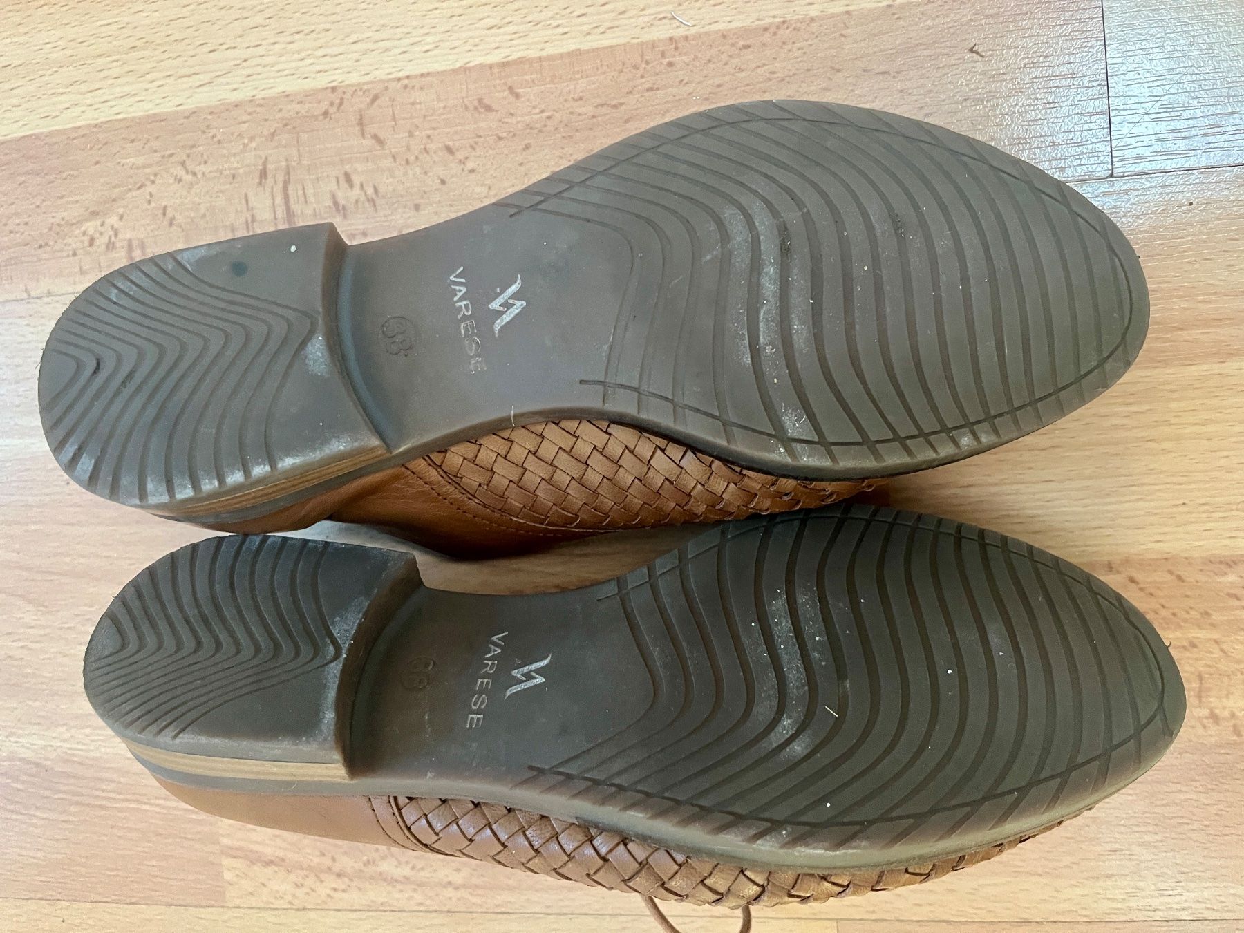 Scarpe da donna: Halbschuhe geflochten – Usato da Strengelbach venduto da Lucaernest 3