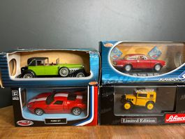 Lot an vier verschiedenen Modell Autos