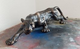 Grosse Raubkatzen-Skulptur, Gusseisen in Bronzeoptik