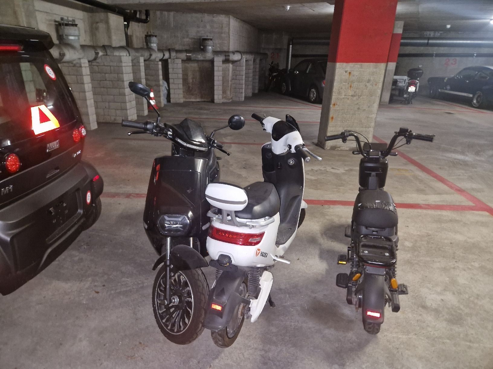 Yadea Scooters: e roller f. bastler – Defekt aus Unterseen von beE-Scooter