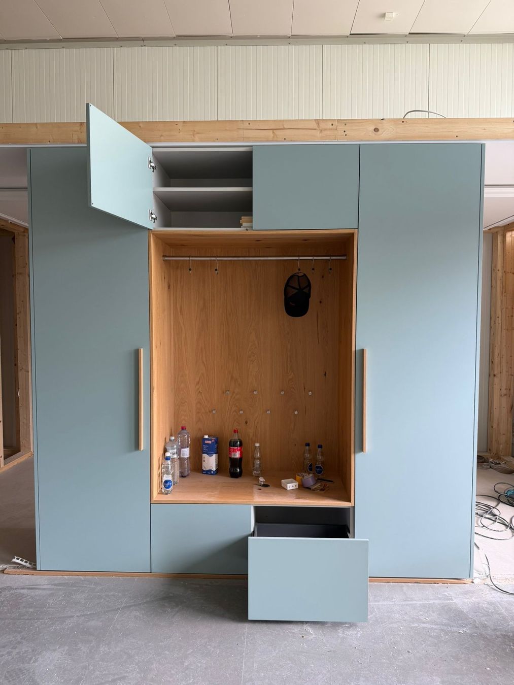Guardaroba: Garderobe lackiert mit Holznische – Usato da Amriswil venduto da bjo_mxl2 1