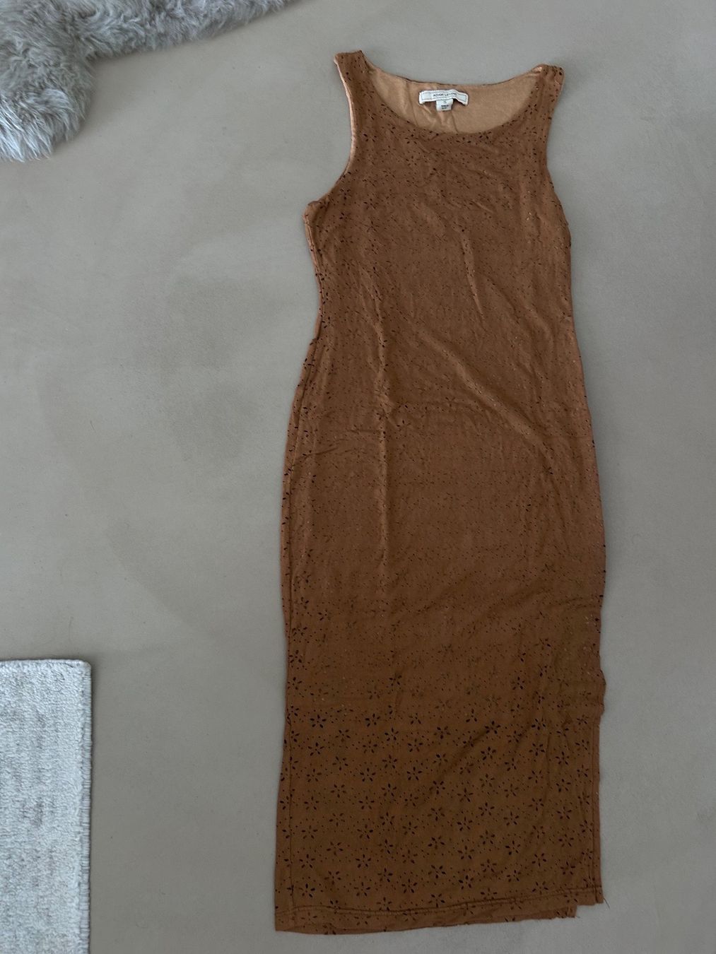 Vestiti: Adam Levine dress – Usato da Belp venduto da jan_6yvx