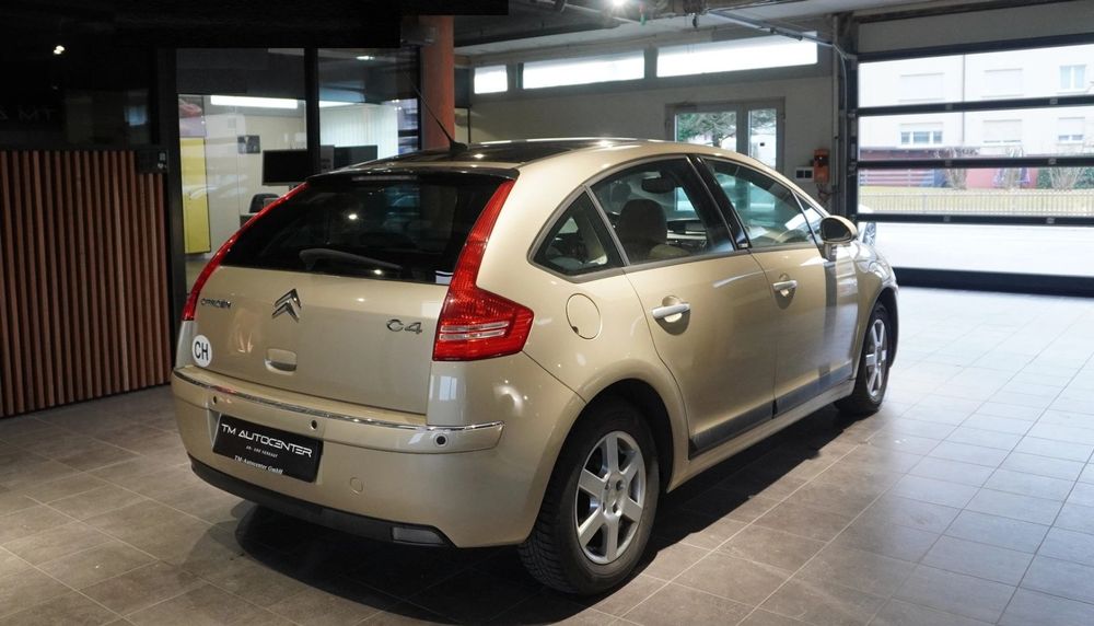 Citroën Automobili: CITROEN C4 Berline 2.0i 16V VTR Automatic – Usato da Altstätten venduto da TM-Auto 2