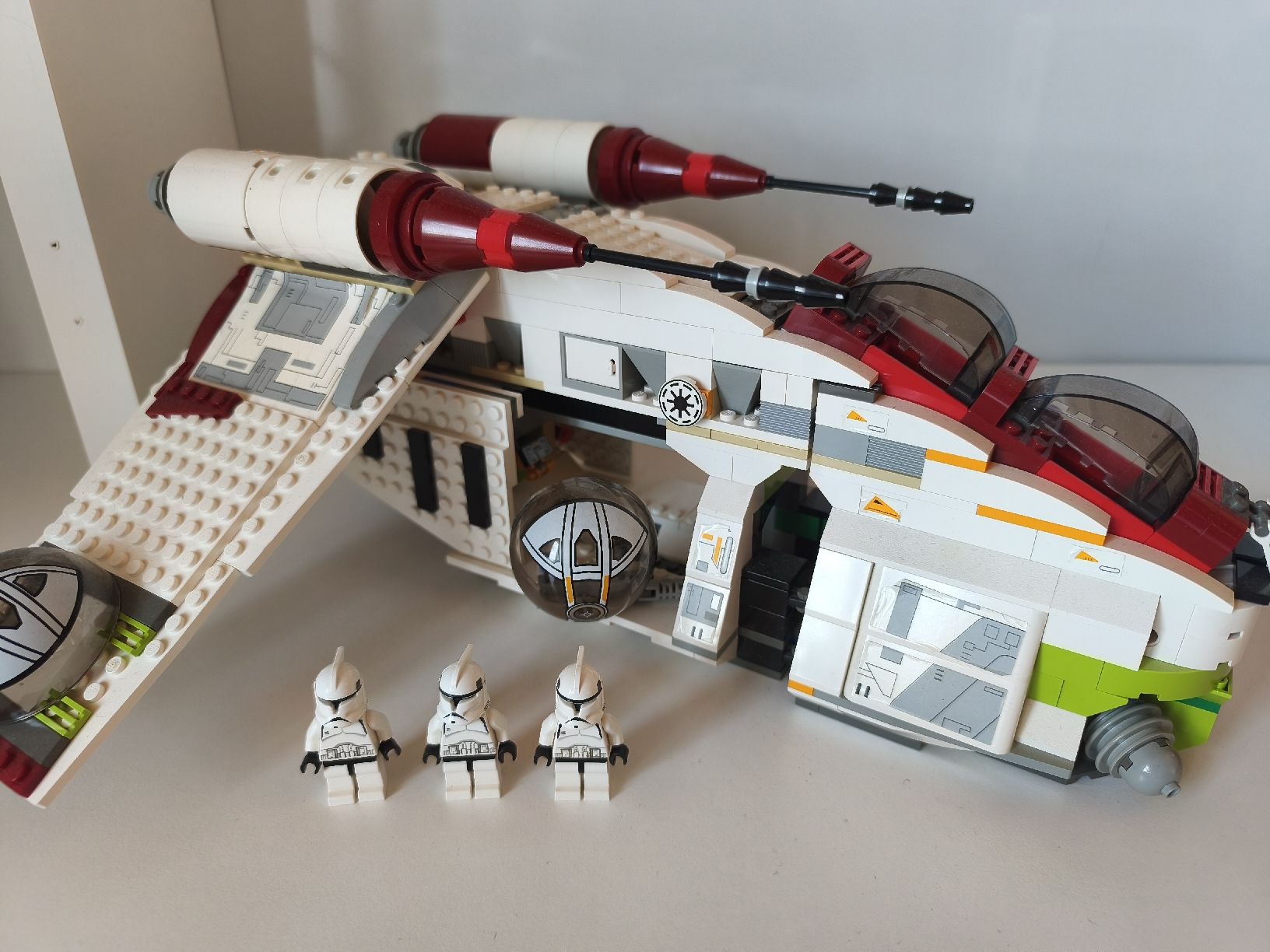 Lego Kit di costruzioni: Lego Star Wars Gunship – Nuovo (secondo la descrizione) da Diegten venduto da cil_5sjx