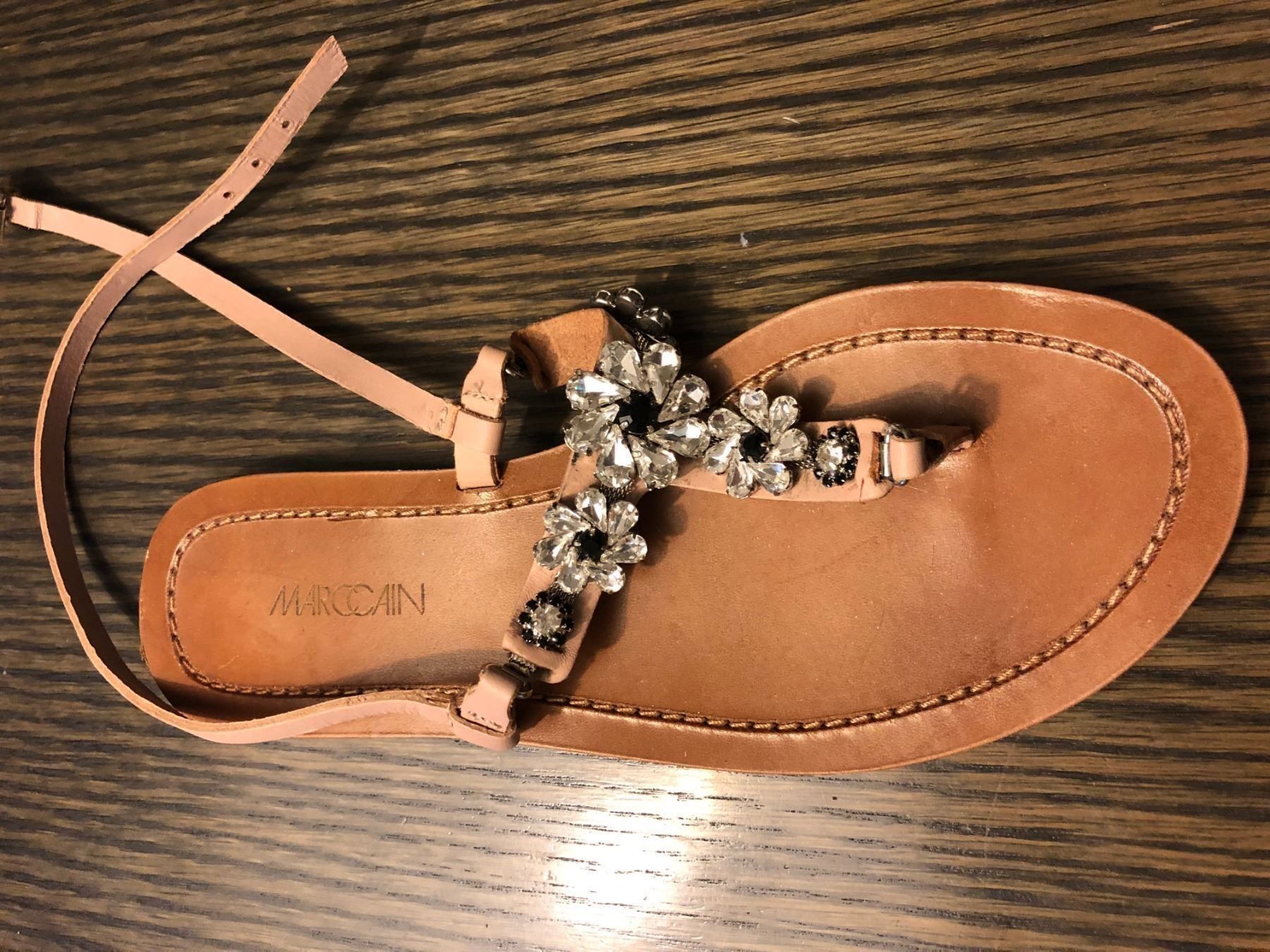 Marc Cain Scarpe da donna: Marc cain Leichte  Sandale aus Leder.38 – Nuovo e nell'imballaggio originale da Volketswil venduto da praxis12 3
