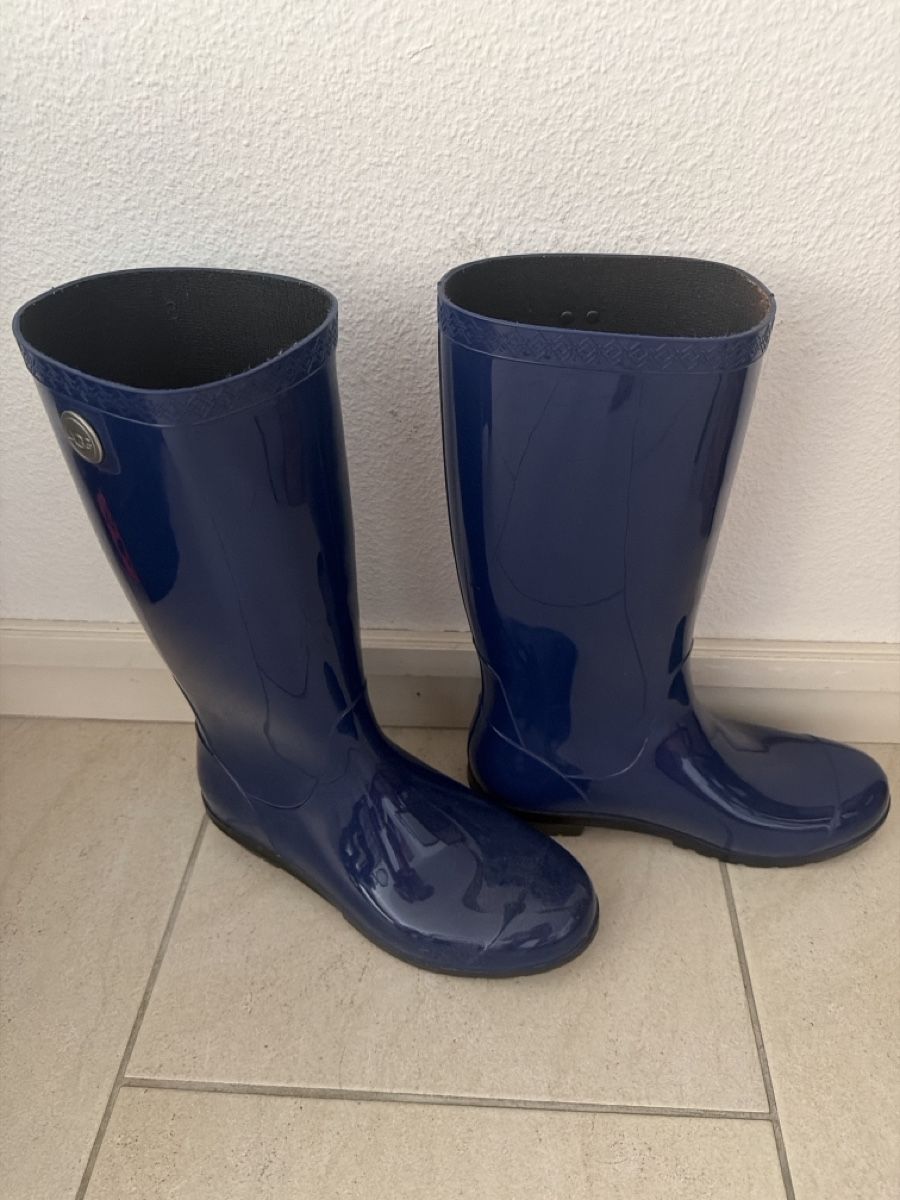Ugg Damenschuhe: UGG Rain Boots Blue Size 39  – Gebraucht aus Montreux von TStudio 2