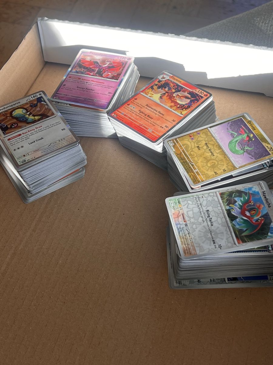 Pokémon Cartes à collectionner: Pokemon PRE Prismatic Evolution Bulk, 500+ Karten, 100+rever – D'occasion à Zollikon par inf_l5jd 1