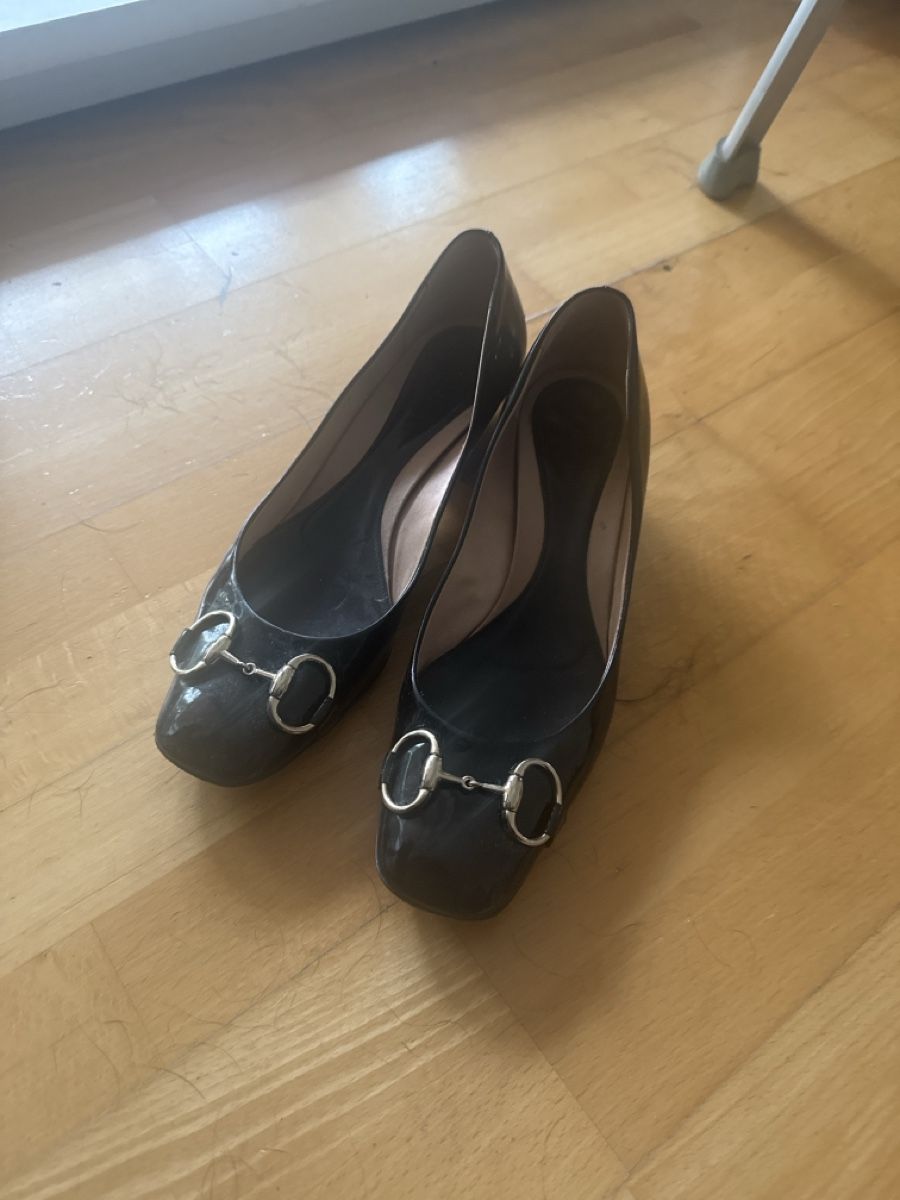 Gucci Chaussures femmes: Gucci Pumps Grösse 39C gebraucht – D'occasion à Wallisellen par mriz