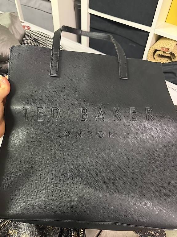 Borse da donna: TED BAKER TOTE BAG – Usato da Märstetten venduto da sha_9p7c 2