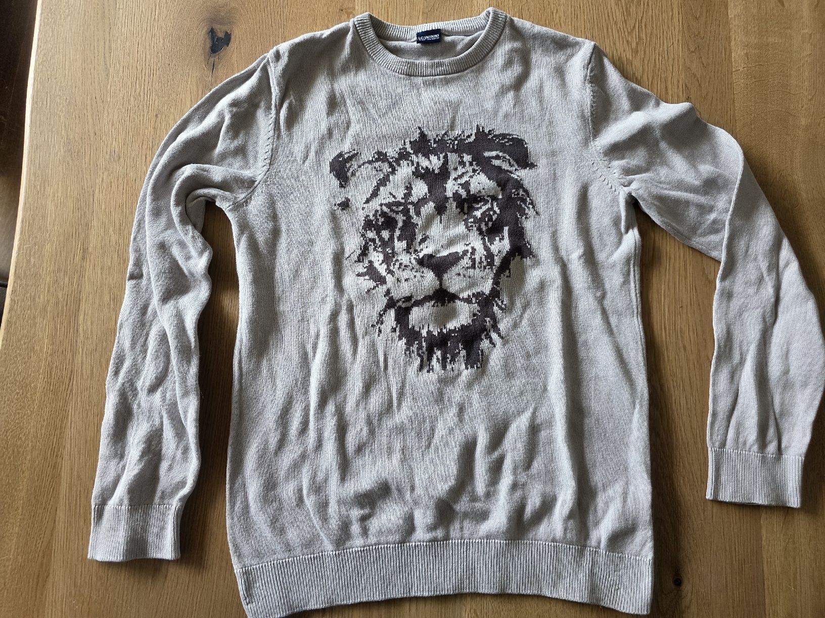 Pullover & Sweatshirts: Kinder Pullover Löwe / 140-146 – Gebraucht aus Altstätten SG von Carrybones