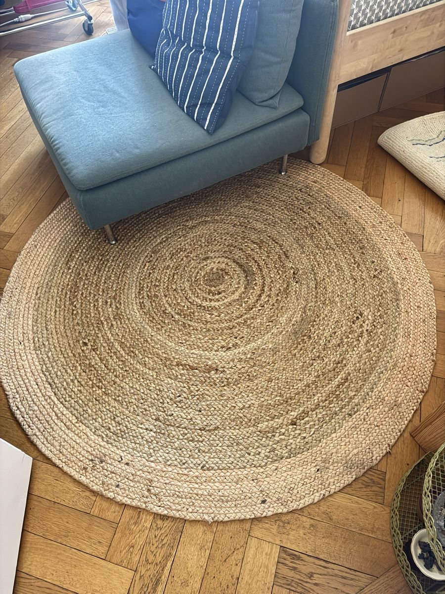 Tappeti: Jute round rug with pink accent – Usato da Zürich venduto da kri_zhv2