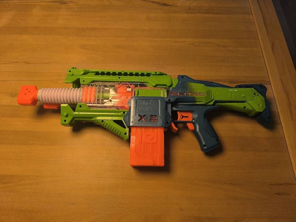 Nerf Giocattoli: Nerf Elite 2.0 Double Punch – Usato da Burgdorf venduto da Glizzy
