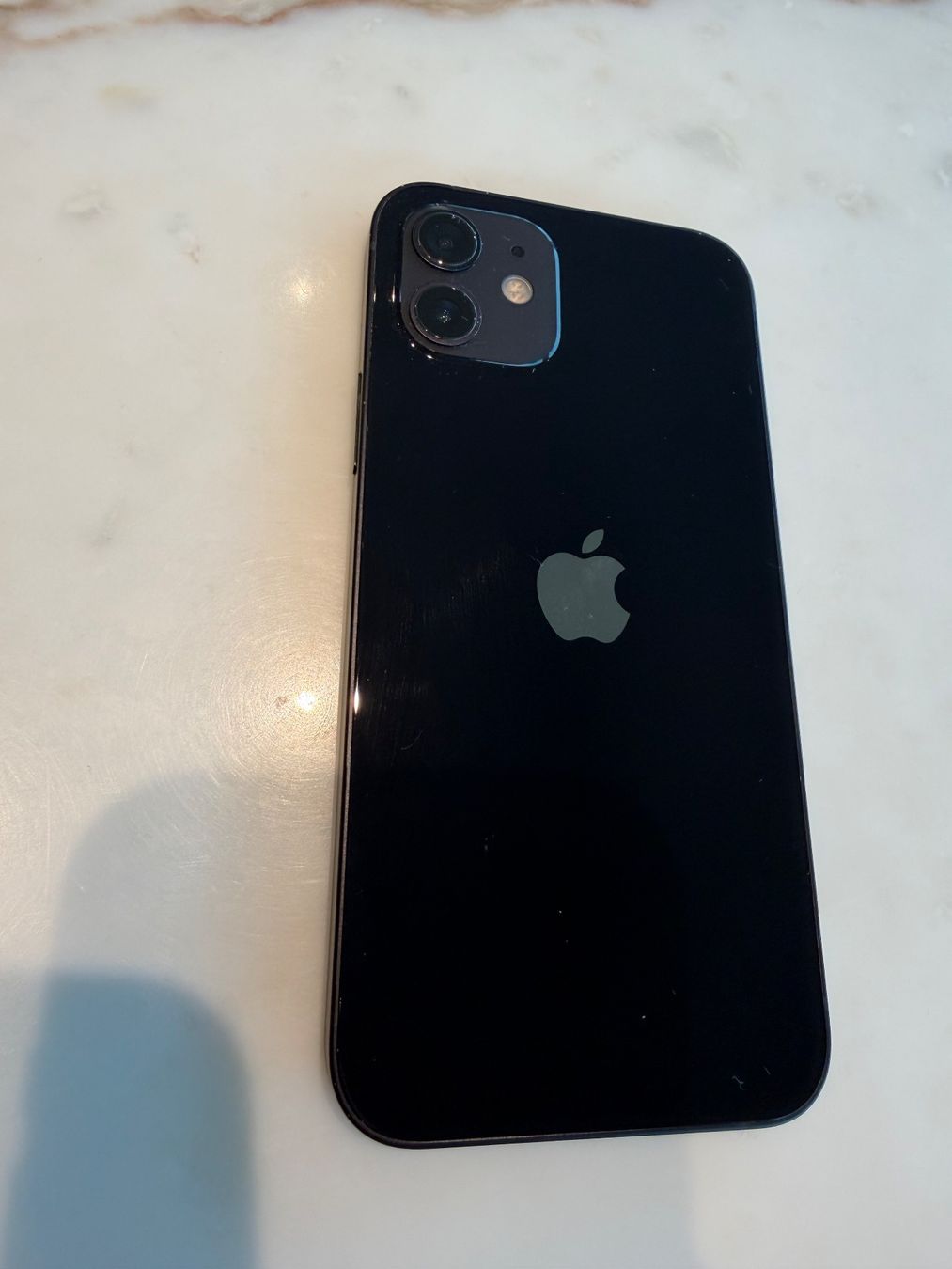 Apple Telefoni cellulari / Smartphones: iPhone 12 64GB Batterie 88% – Usato da Scherzingen venduto da oli_9rjp 2
