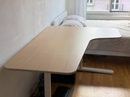 IKEA BEKANT Schreibtisch in gutem Zustand
