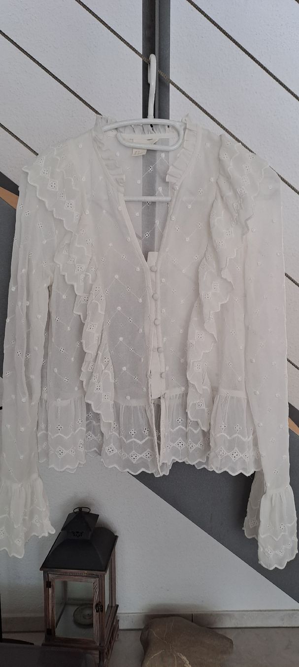 H&M Blusen, T-Shirts & Tops: bluse S – Gebraucht aus Buttisholz von tan_z69b