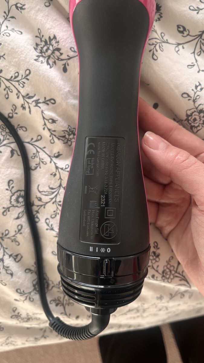 Revlon Föhn: Revlon round brush hair dryer – Gebraucht aus Winterthur von anastasia.zuber 2
