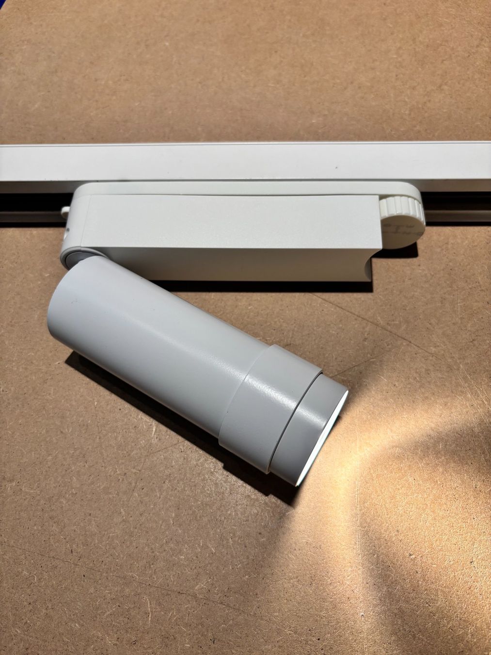 Ribag Lampade: Ribag VERTICO LED Strahler – Usato da Neunkirch venduto da liquidationen_8152 1