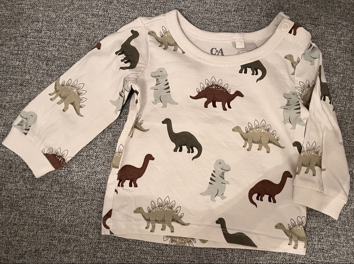Lotti & Set di vestiti: Baby Kleiderpaket Grösse 62/68 – Usato da Herisau venduto da giu_j6jr 1