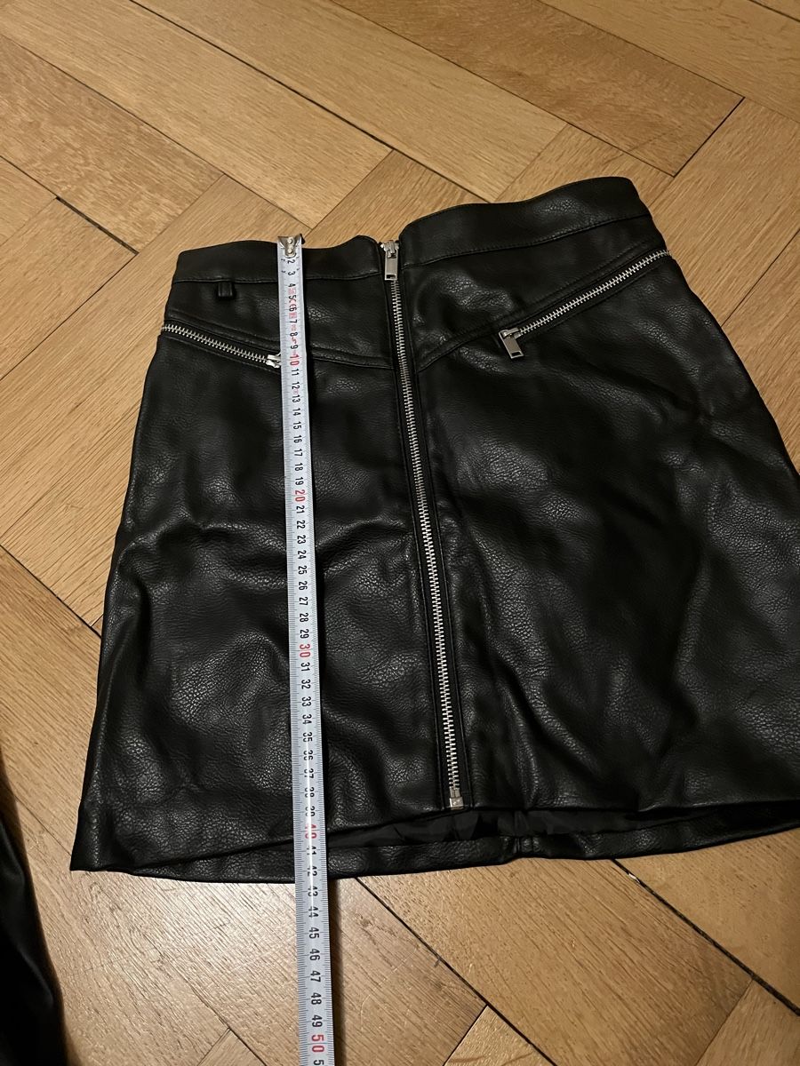 Lotti di vestiti: Kunstleder Hose und Rocks neuwertig – Nuovo (secondo la descrizione) da Olten venduto da sae_82z2 5