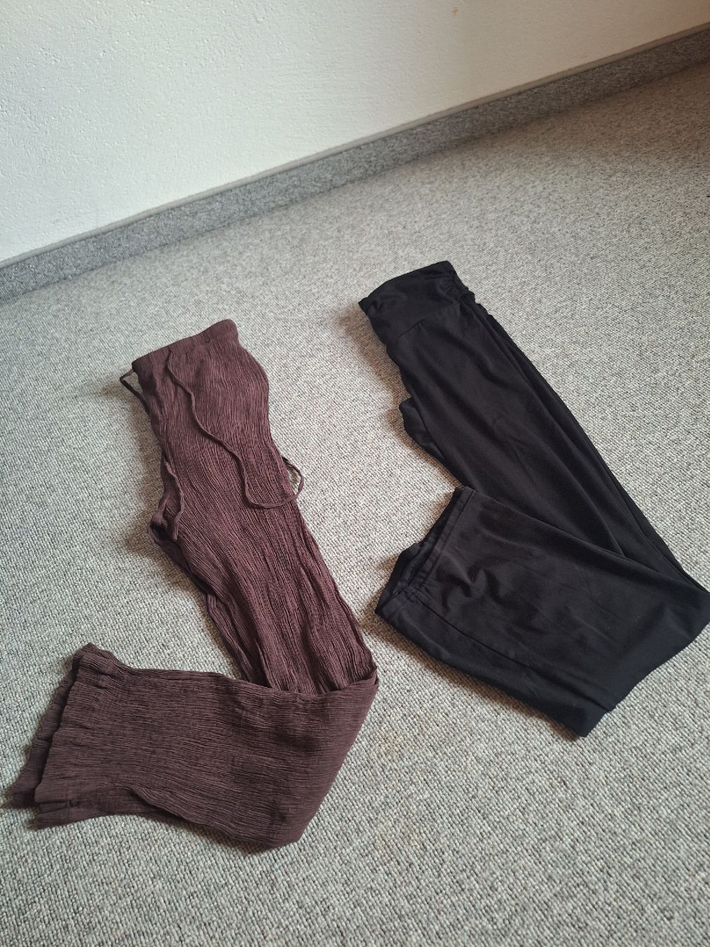 Kleiderpakete: Kleiderpaket Damen – Neu (gemäss Beschreibung) aus Tamins von VW99