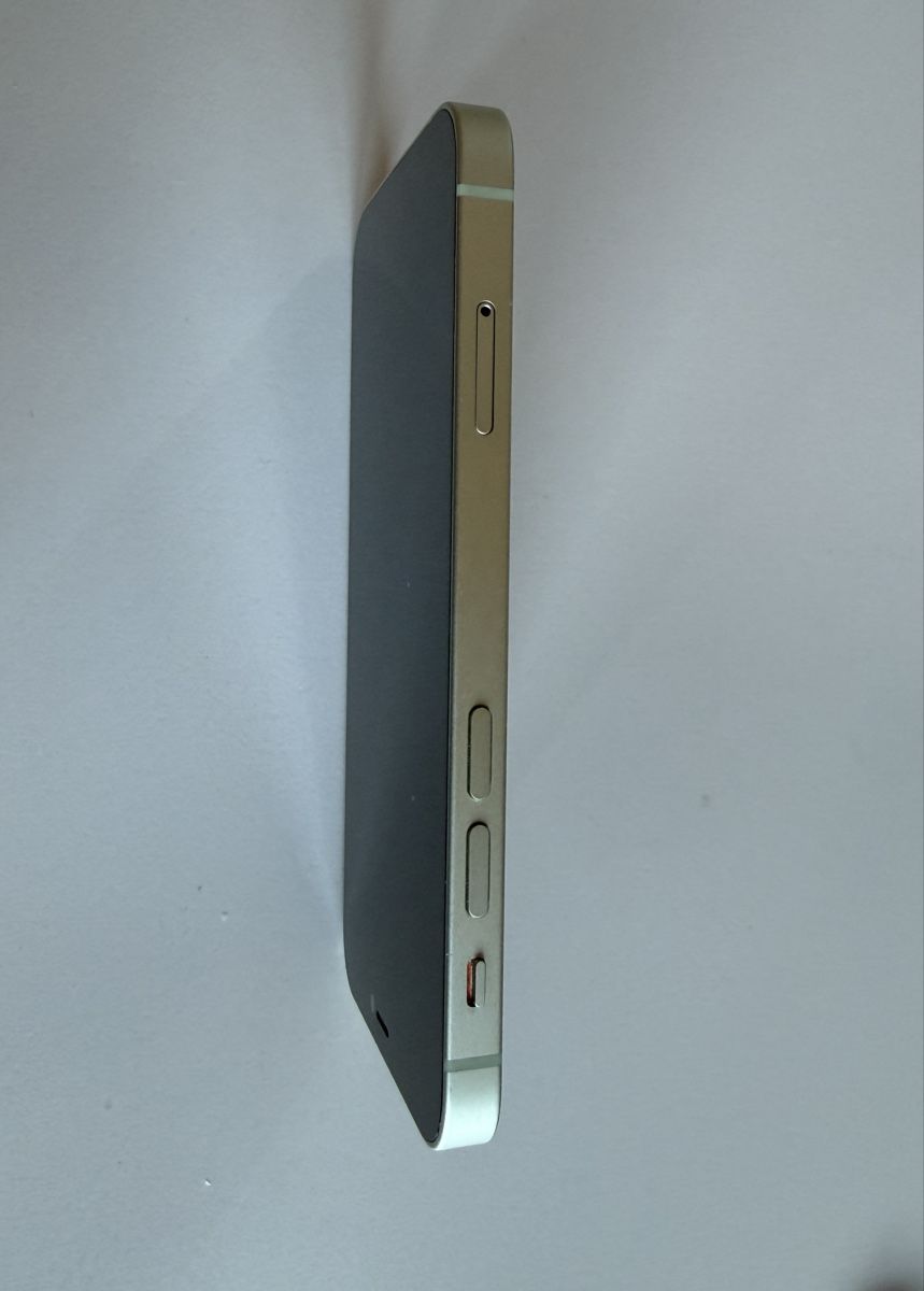 Apple Portables: iPhone 12 mini 64GB Grün – D'occasion à Beromünster par Samuel97521 5