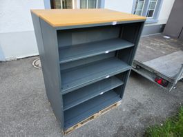 Lista Metallregal mit 2 höhenverstellbaren Tablaren ab 150.-