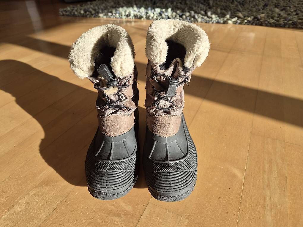 Scarpe per ragazzi: Tolle Winterstiefel, Gr. 31 – Usato da Russikon venduto da i_laura 2