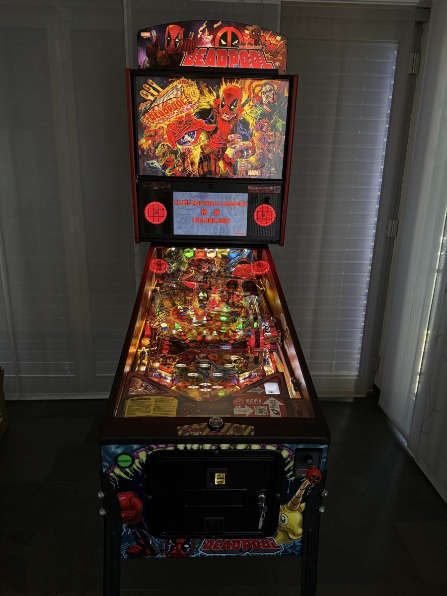 Stern Pinball Flipperkästen: Flipperkasten Stern Deadpool Premium – Gebraucht aus Rickenbach b. Wil von Mistacube 2